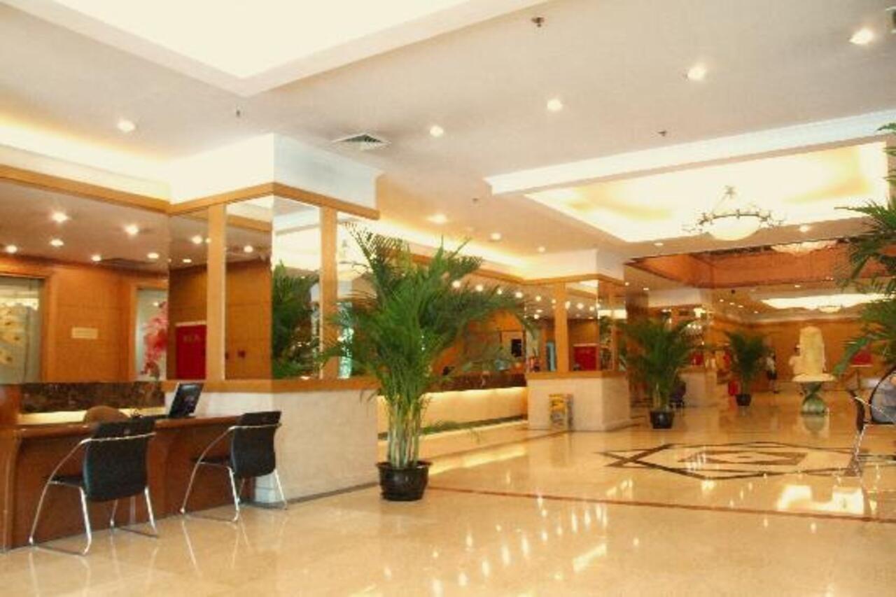 Garden City Hotel Ченду Екстер'єр фото
