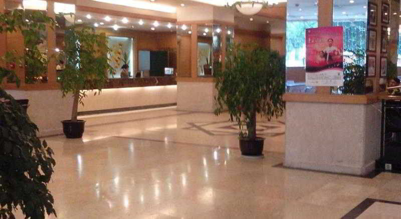 Garden City Hotel Ченду Екстер'єр фото