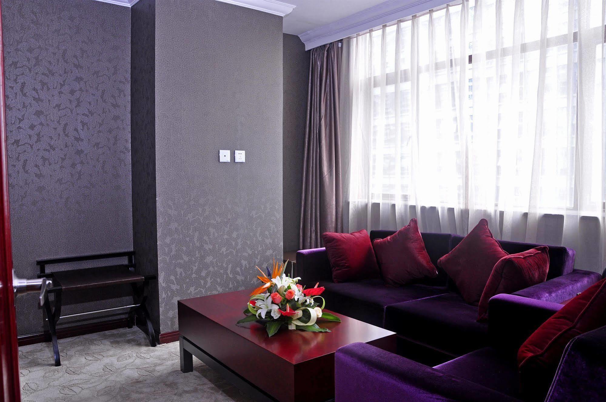 Garden City Hotel Ченду Екстер'єр фото
